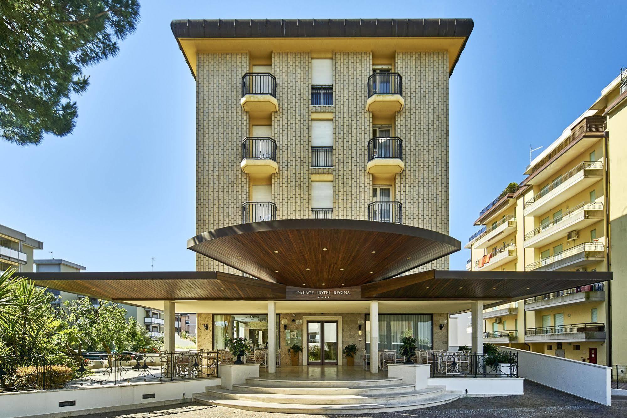 Palace Regina