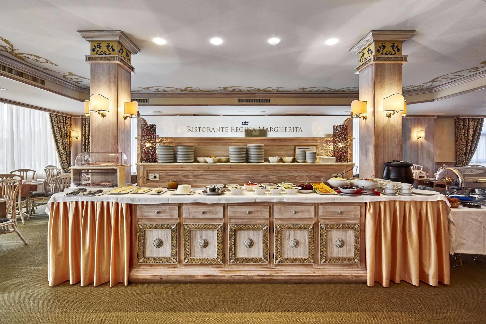 Palace Regina 4*